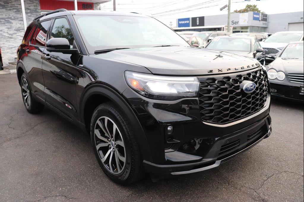 used 2025 Ford Explorer car, priced at $41,495