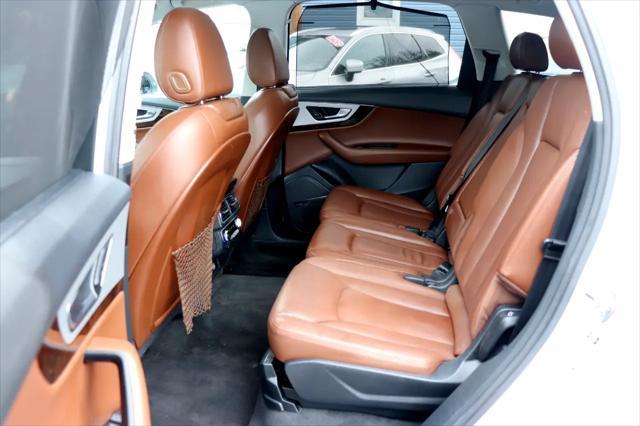 used 2019 Audi Q7 car, priced at $17,495
