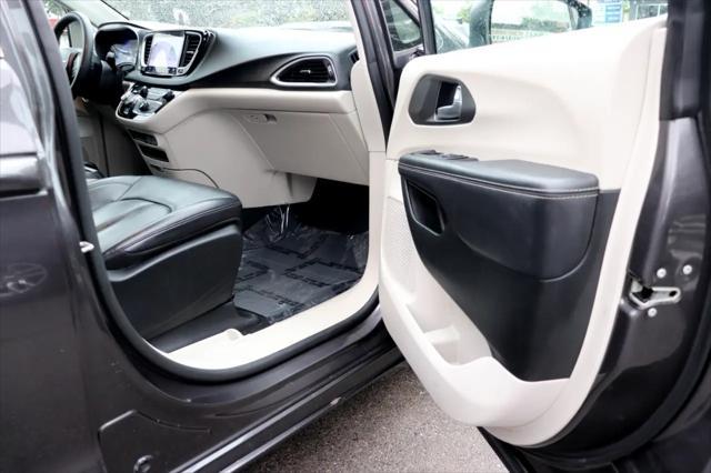 used 2023 Chrysler Pacifica car, priced at $23,995