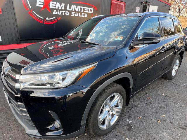 used 2017 Toyota Highlander car, priced at $26,995