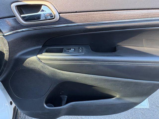 used 2014 Jeep Grand Cherokee car, priced at $12,995
