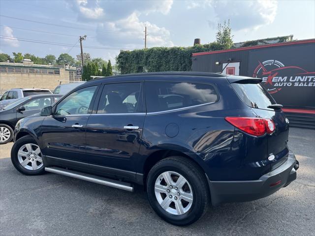 used 2010 Chevrolet Traverse car, priced at $3,995