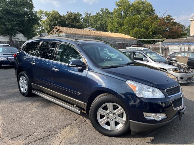 used 2010 Chevrolet Traverse car, priced at $3,995