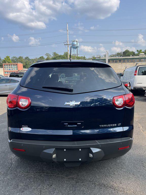 used 2010 Chevrolet Traverse car, priced at $3,995