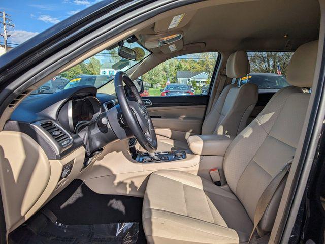 used 2019 Jeep Grand Cherokee car, priced at $15,995