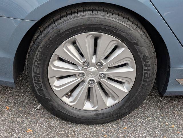 used 2016 Hyundai Sonata Hybrid car, priced at $12,800