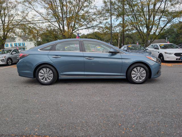 used 2016 Hyundai Sonata Hybrid car, priced at $12,800