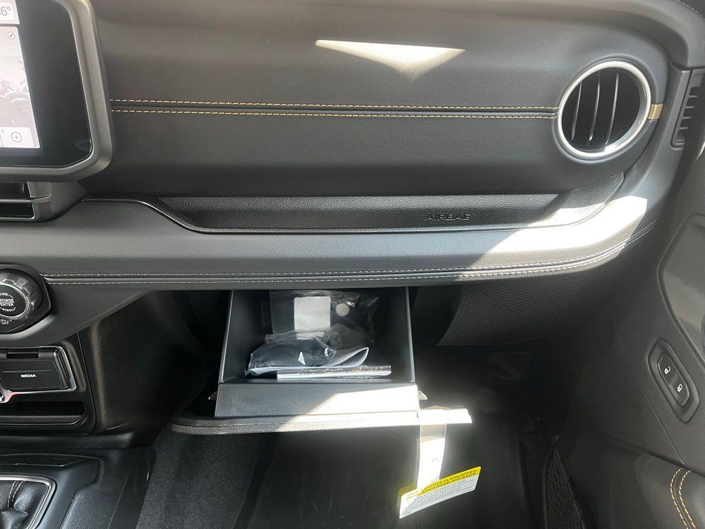 new 2025 Jeep Gladiator car, priced at $42,730