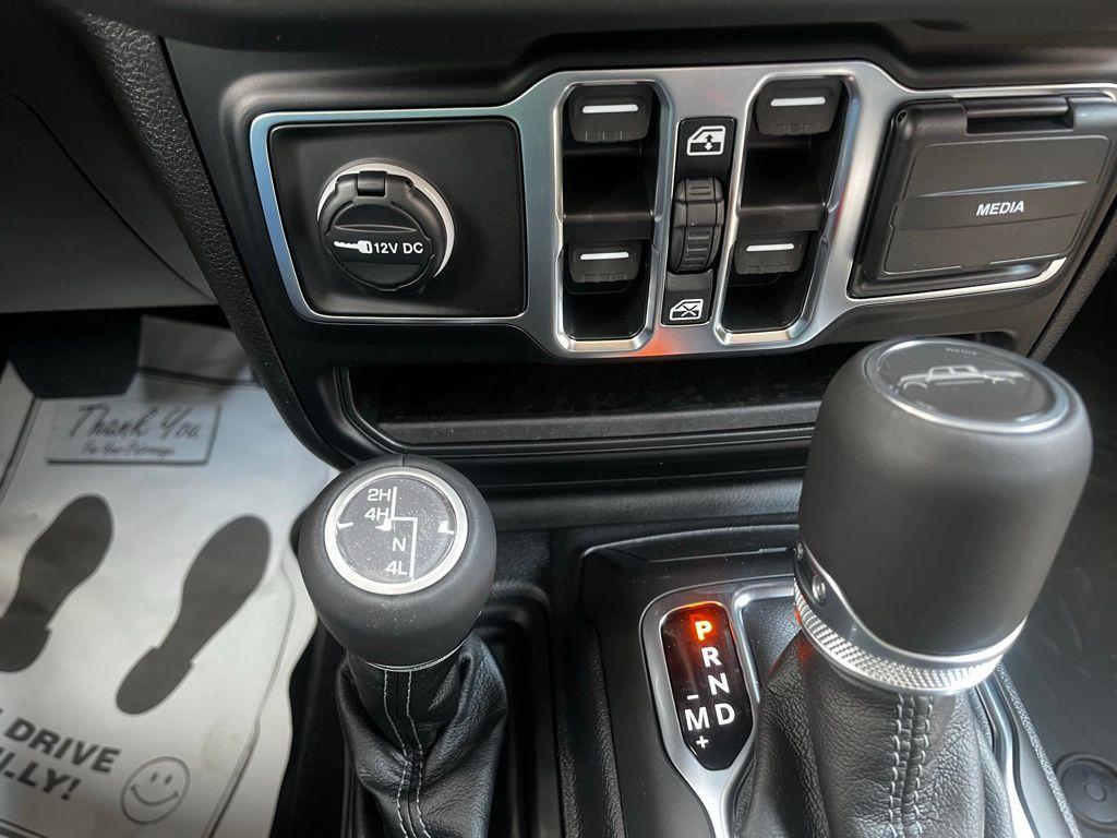 new 2025 Jeep Gladiator car, priced at $42,730
