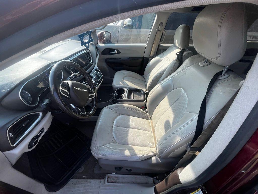 used 2020 Chrysler Pacifica car, priced at $9,445