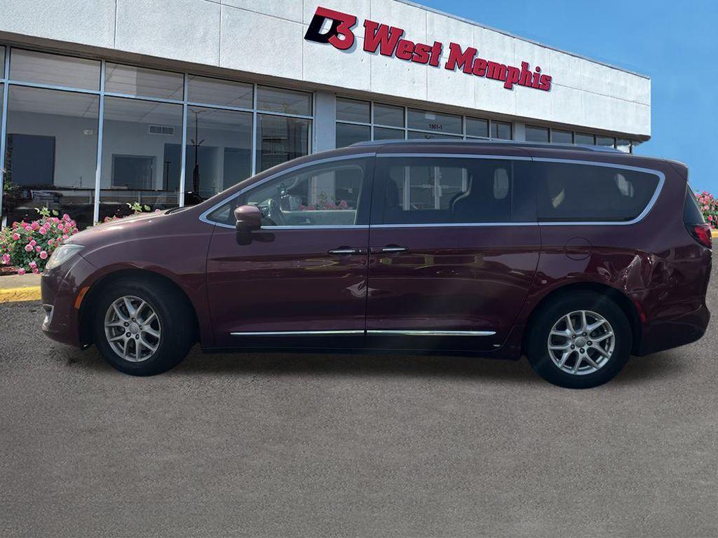 used 2020 Chrysler Pacifica car, priced at $9,445