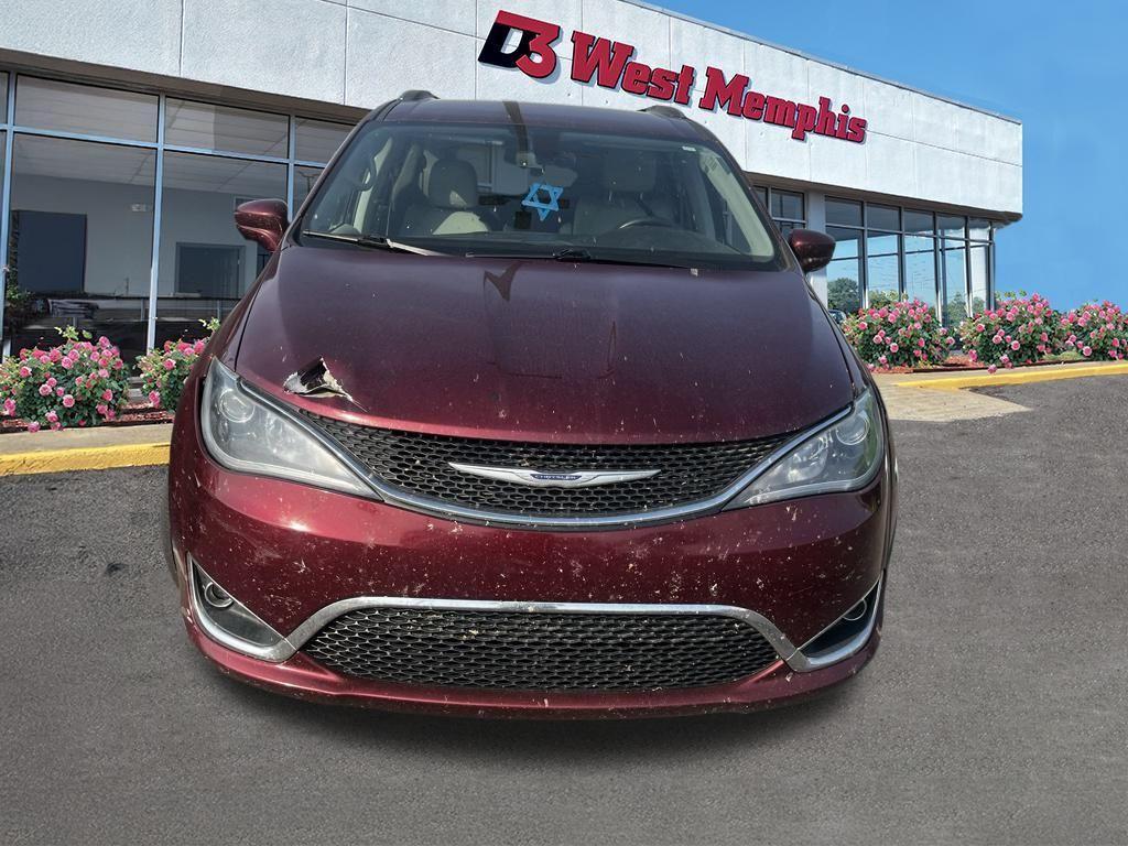used 2020 Chrysler Pacifica car, priced at $9,445