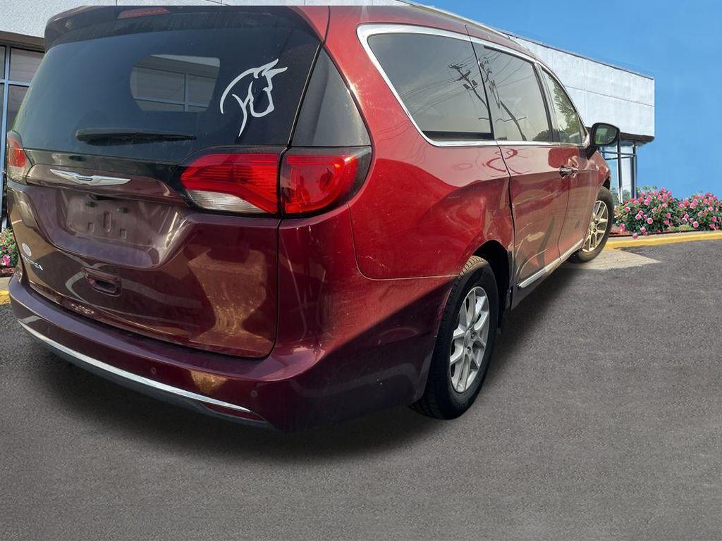 used 2020 Chrysler Pacifica car, priced at $9,445