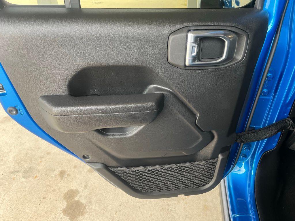used 2022 Jeep Gladiator car, priced at $37,619