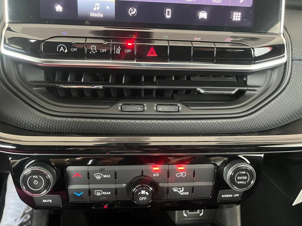 new 2025 Jeep Compass car, priced at $27,699