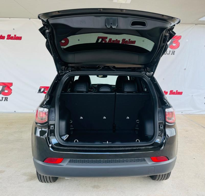 new 2025 Jeep Compass car, priced at $27,699