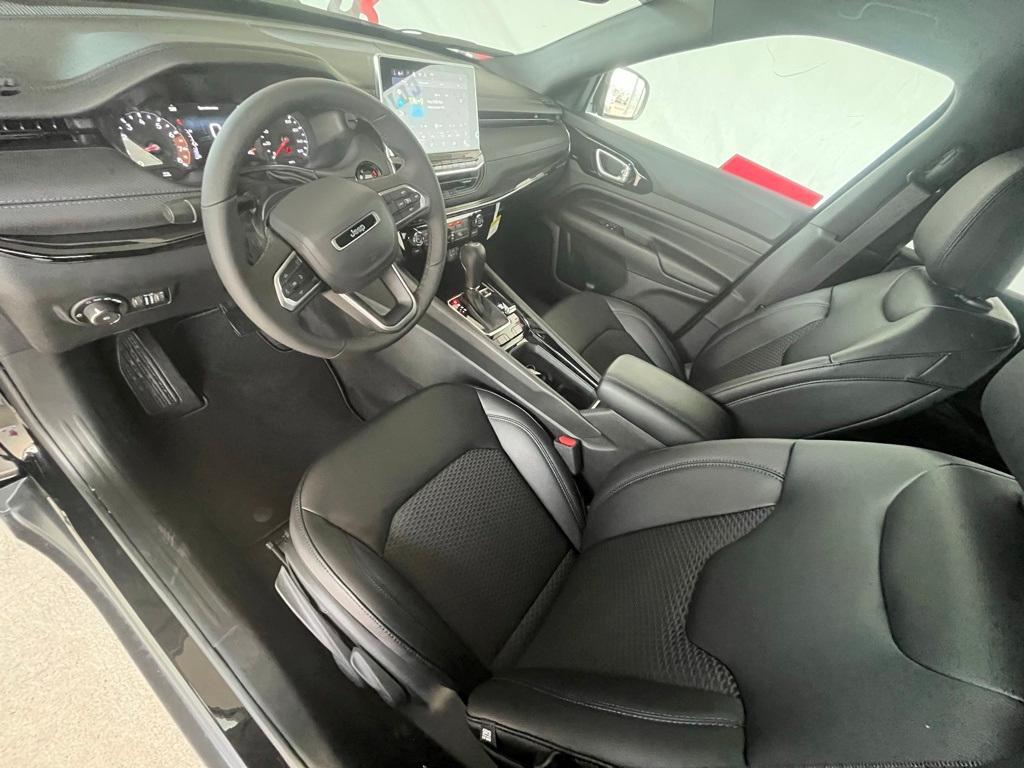 new 2025 Jeep Compass car, priced at $27,699