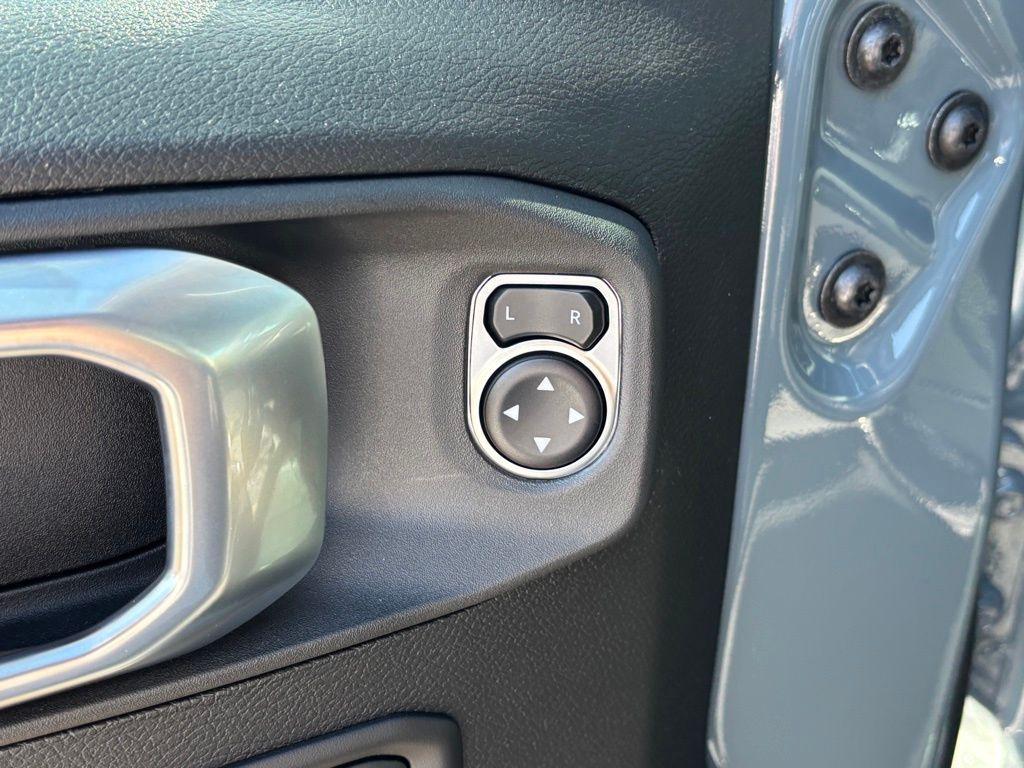 new 2026 Jeep Wrangler car, priced at $52,547