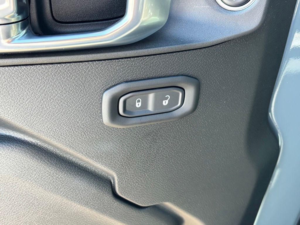 new 2026 Jeep Wrangler car, priced at $52,547