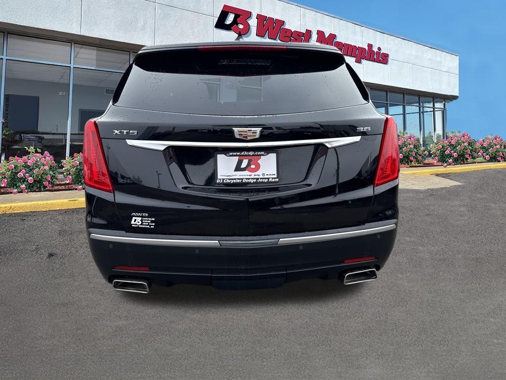 used 2018 Cadillac XT5 car, priced at $17,562