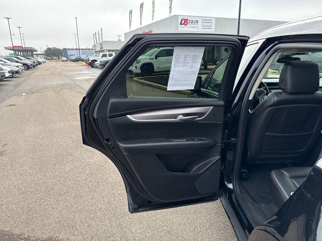 used 2018 Cadillac XT5 car, priced at $17,562