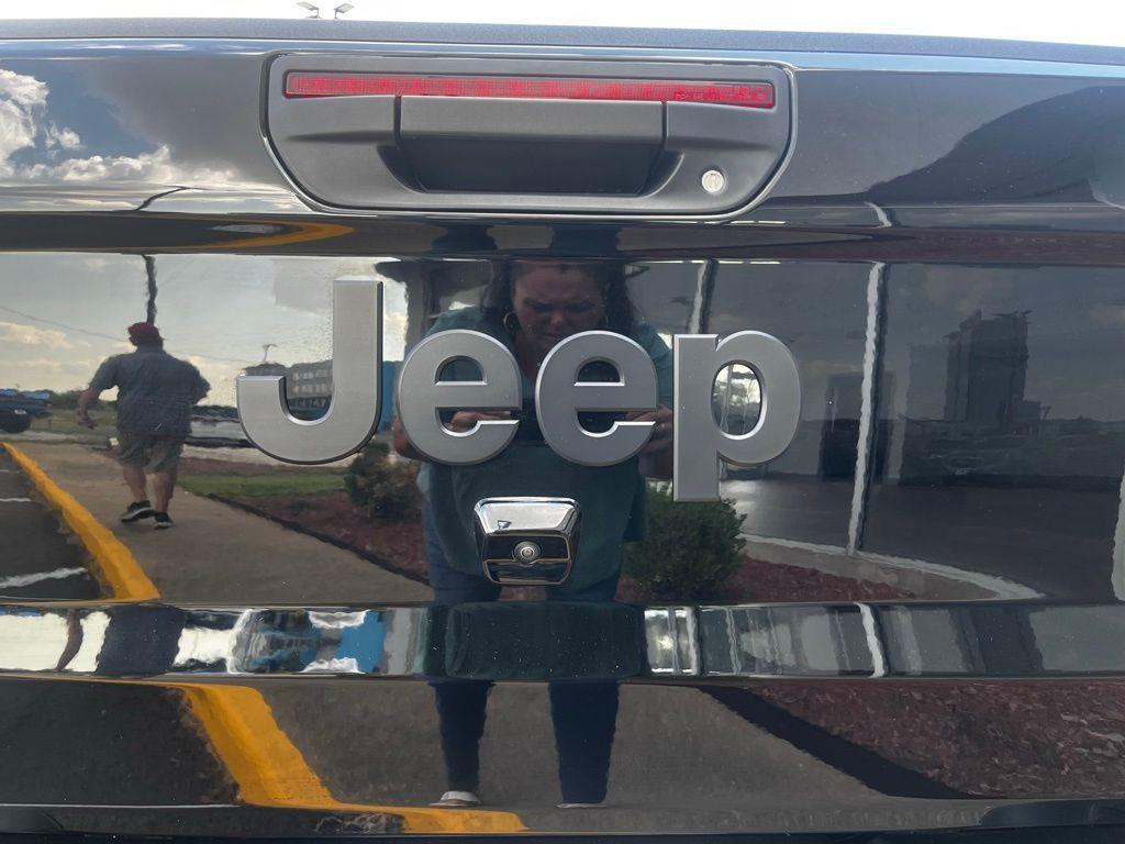 new 2025 Jeep Gladiator car, priced at $44,999