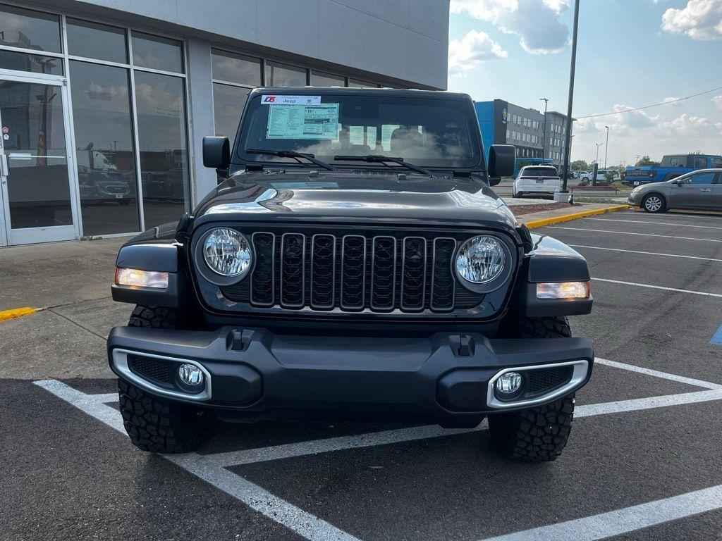 new 2025 Jeep Gladiator car, priced at $44,999