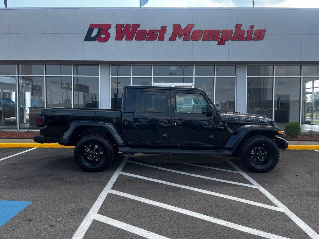 new 2025 Jeep Gladiator car, priced at $44,999