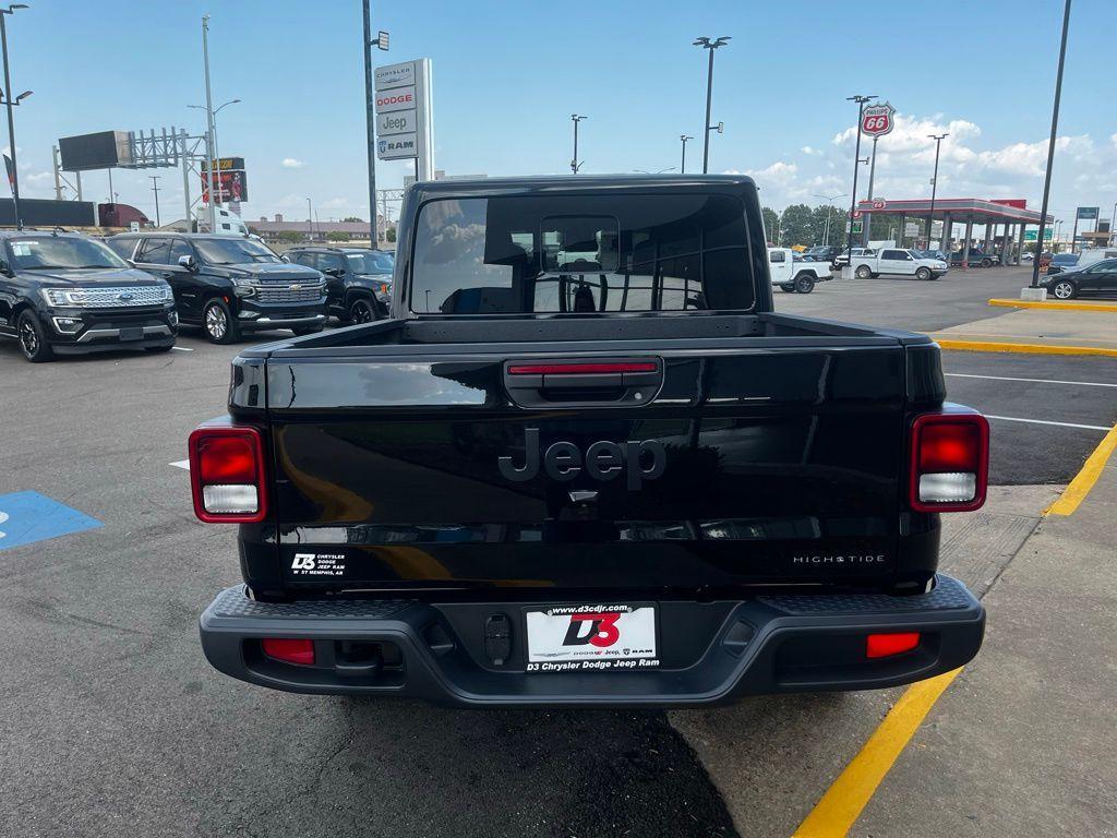 new 2025 Jeep Gladiator car, priced at $44,999