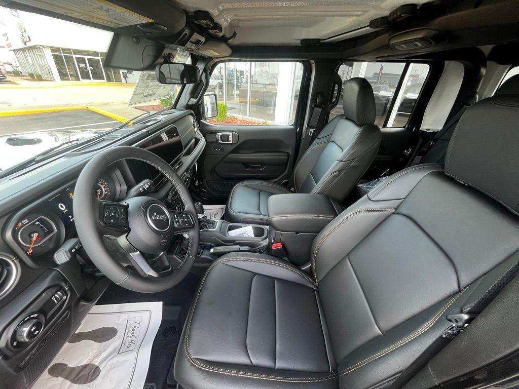 new 2025 Jeep Gladiator car, priced at $44,999