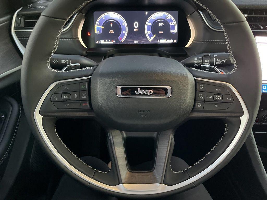 new 2025 Jeep Grand Cherokee car, priced at $46,481