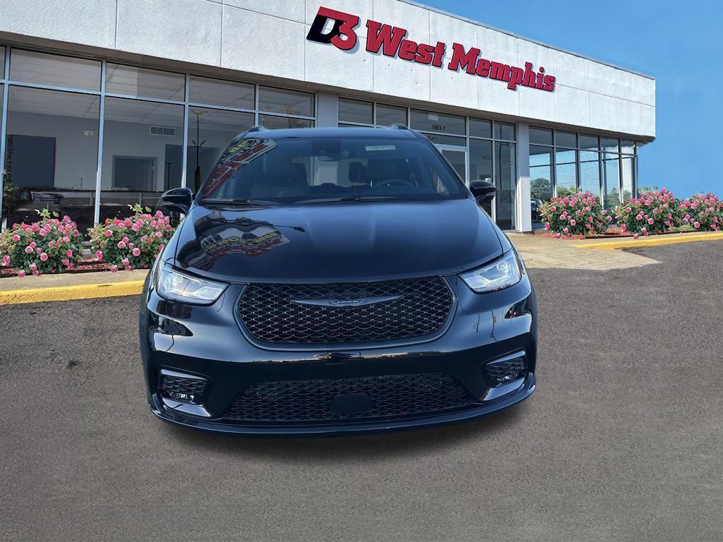new 2026 Chrysler Pacifica car, priced at $41,000