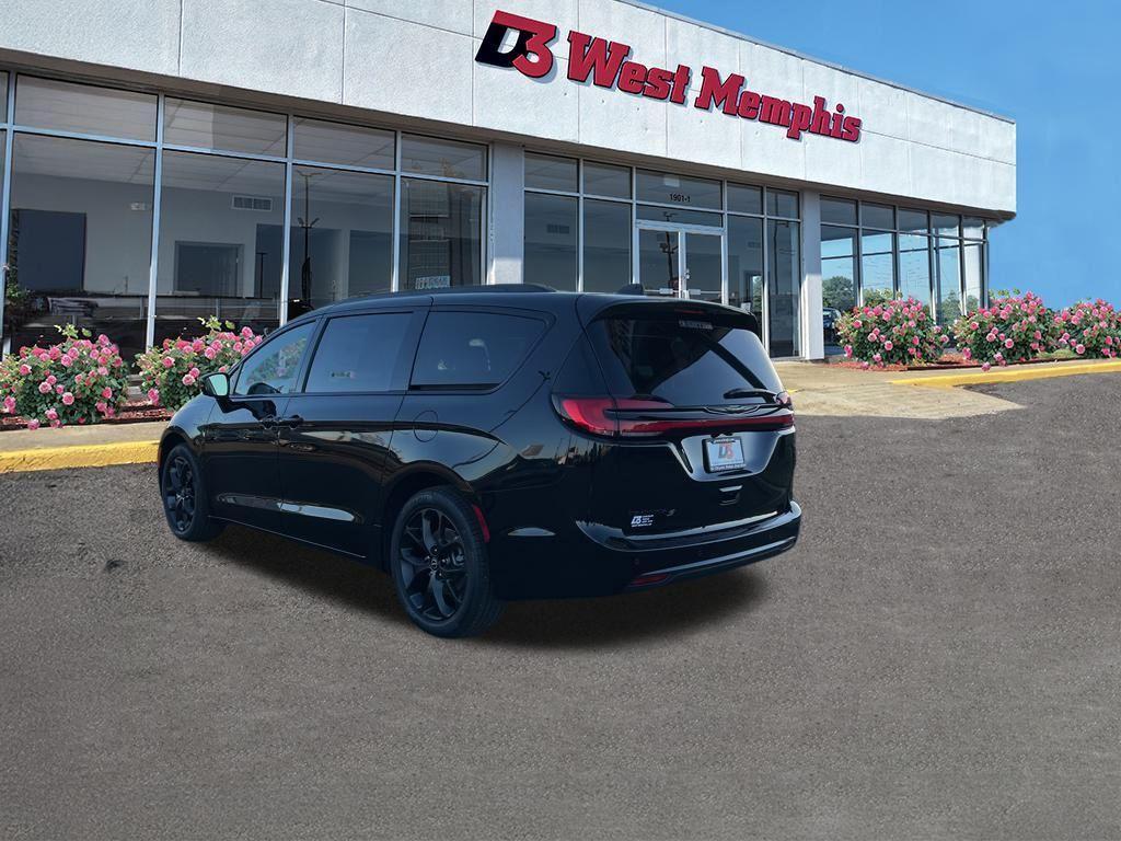 new 2026 Chrysler Pacifica car, priced at $41,000