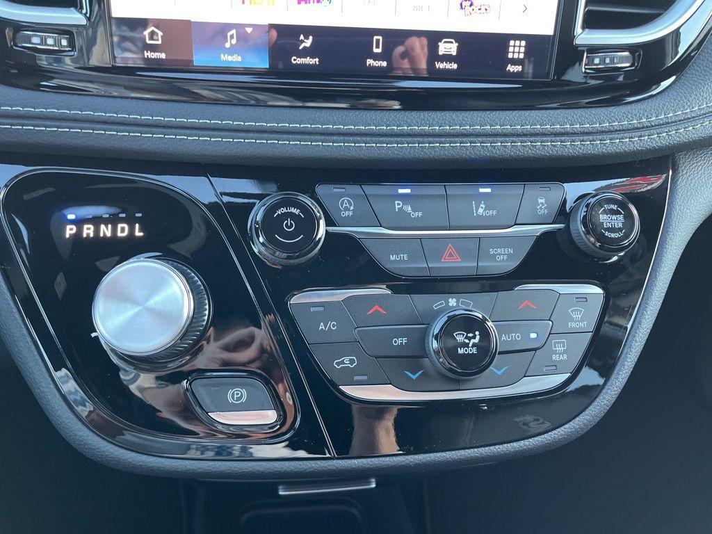 new 2026 Chrysler Pacifica car, priced at $41,000