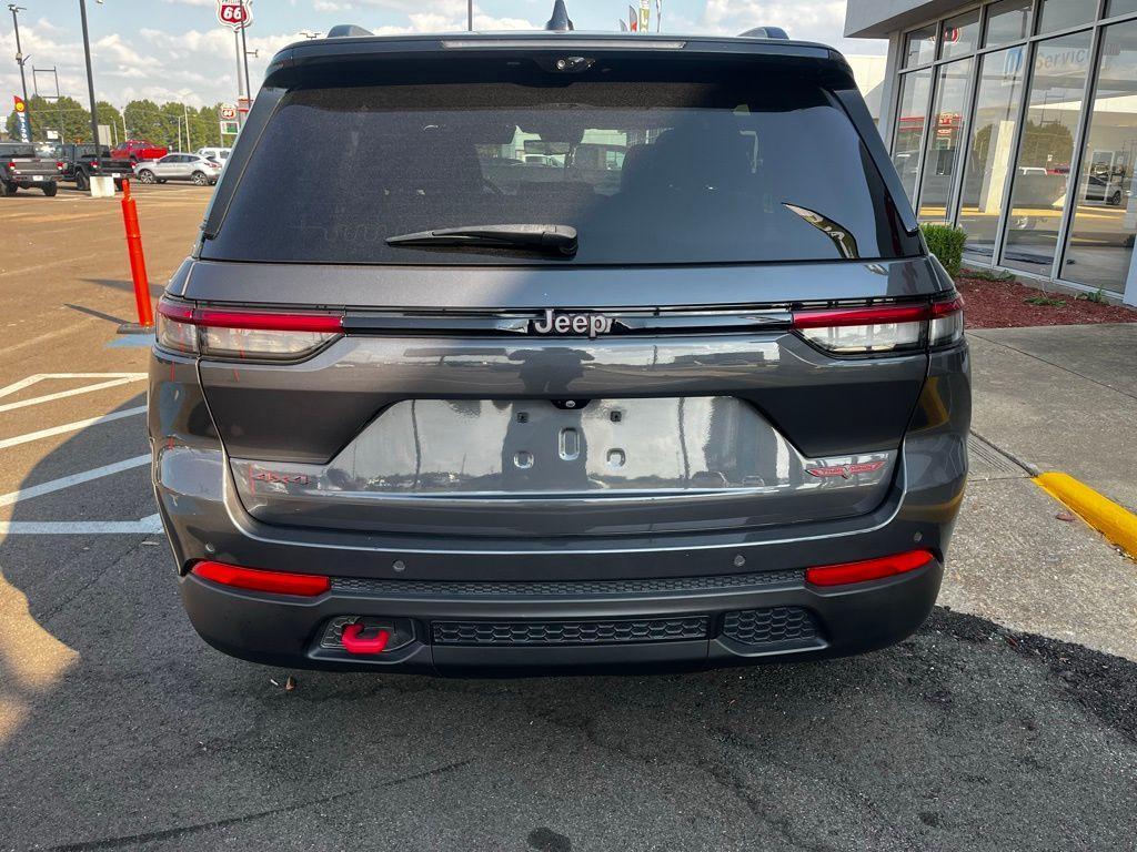 used 2022 Jeep Grand Cherokee car, priced at $36,987