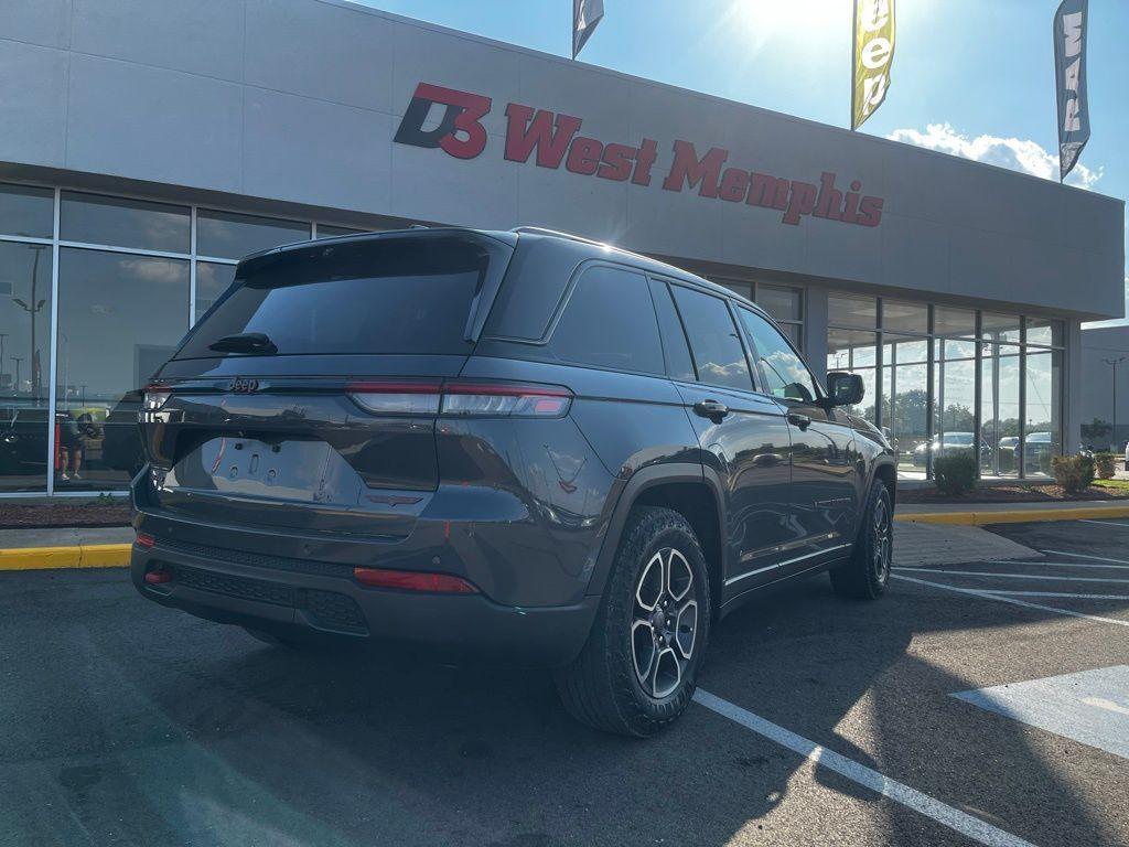 used 2022 Jeep Grand Cherokee car, priced at $36,987