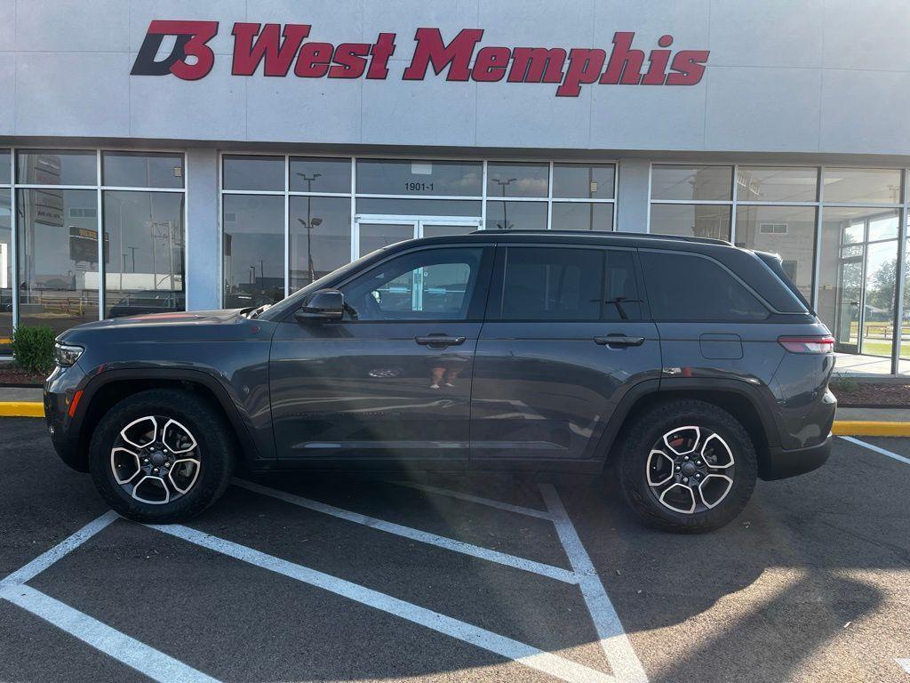 used 2022 Jeep Grand Cherokee car, priced at $36,987