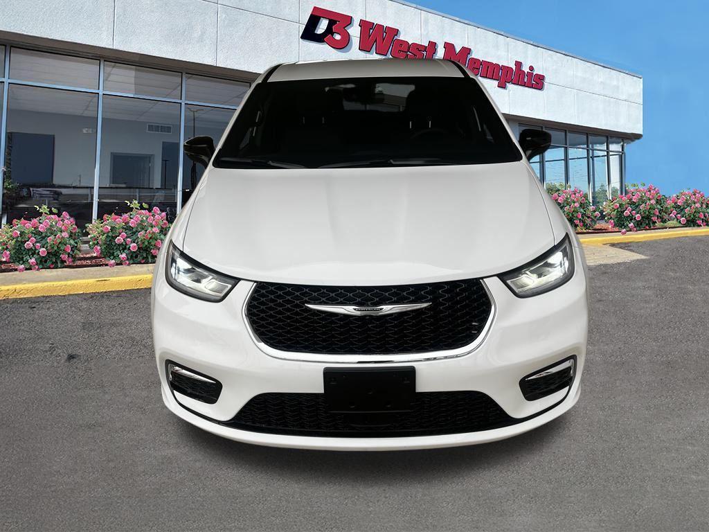 new 2026 Chrysler Pacifica car, priced at $38,286