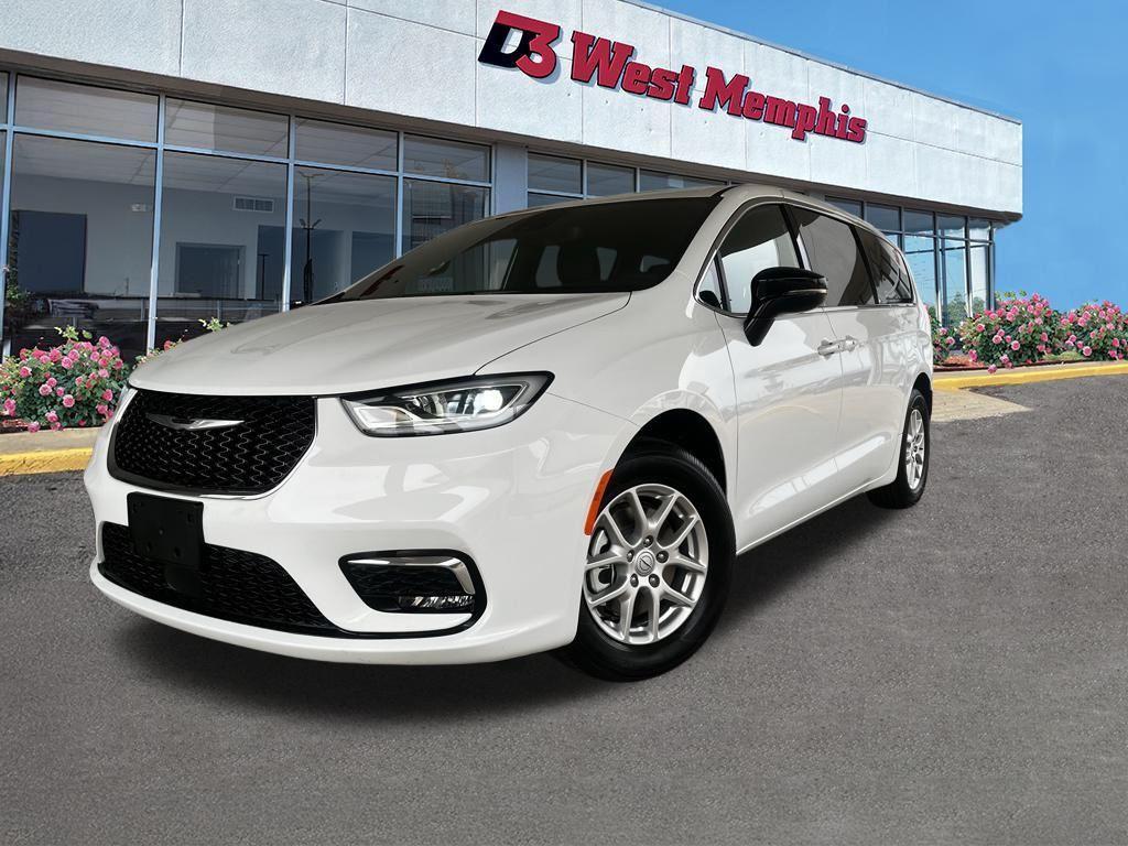 new 2026 Chrysler Pacifica car, priced at $38,286