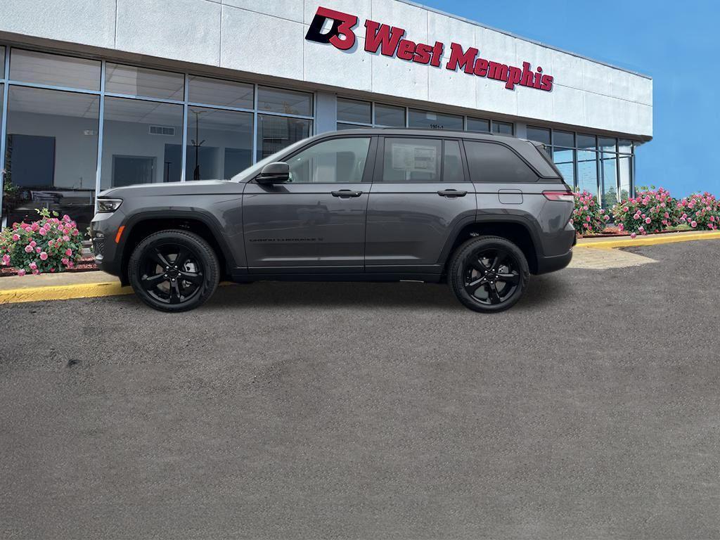 new 2025 Jeep Grand Cherokee car, priced at $45,180