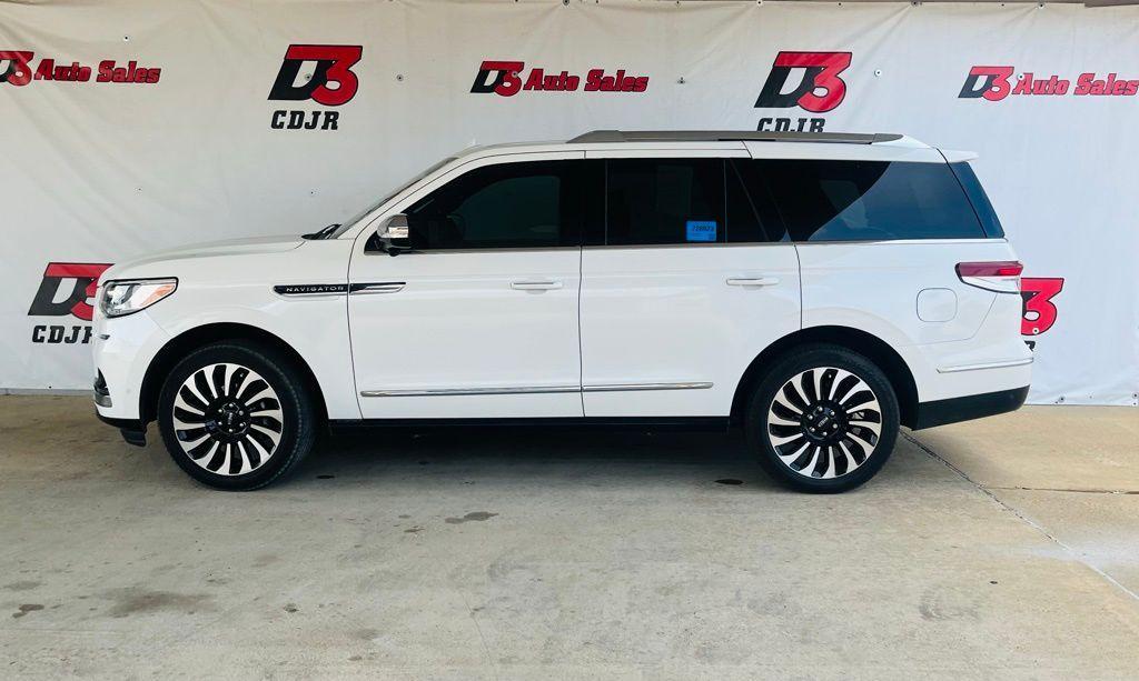 used 2023 Lincoln Navigator car, priced at $63,987