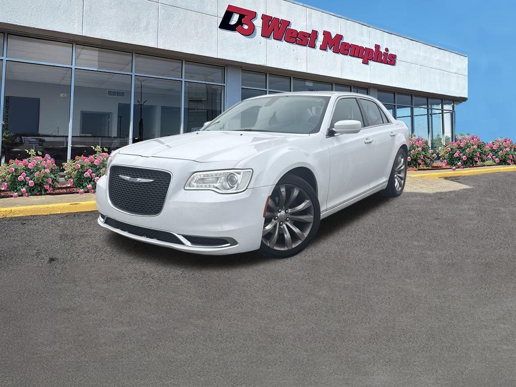 used 2019 Chrysler 300 car