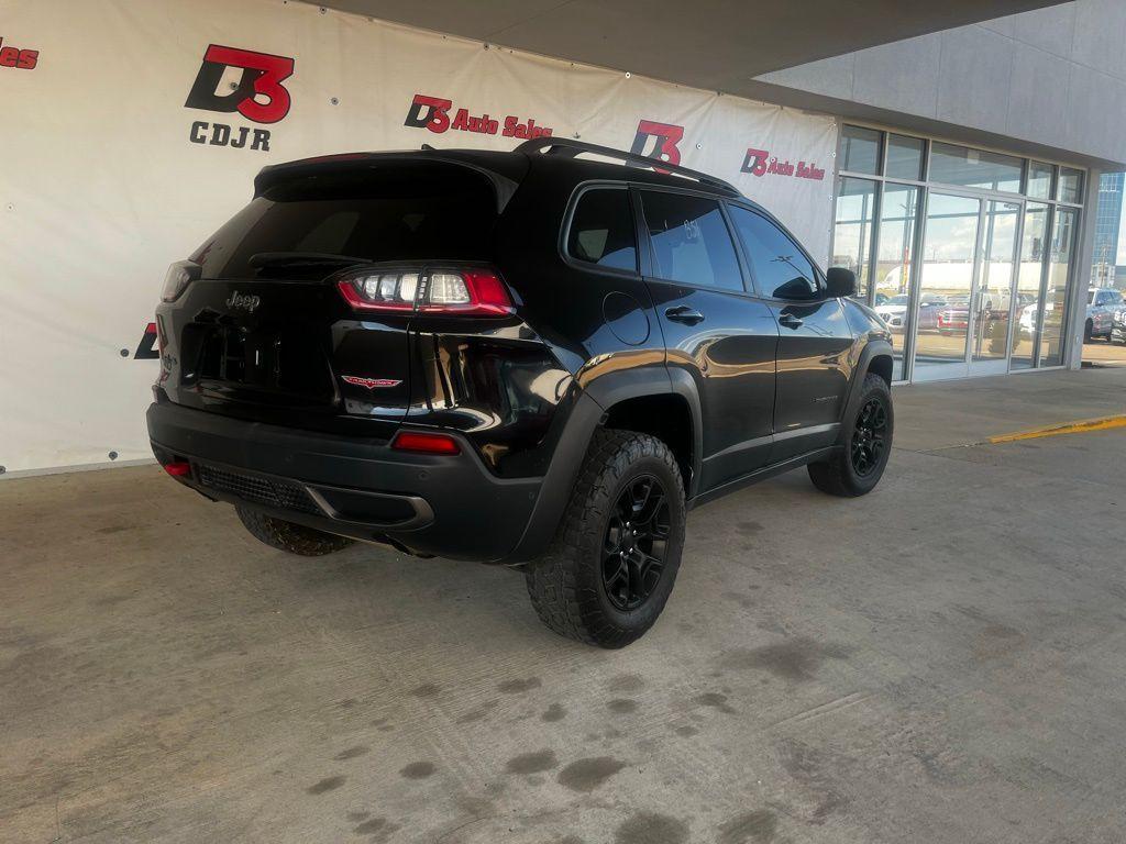 used 2019 Jeep Cherokee car, priced at $16,987