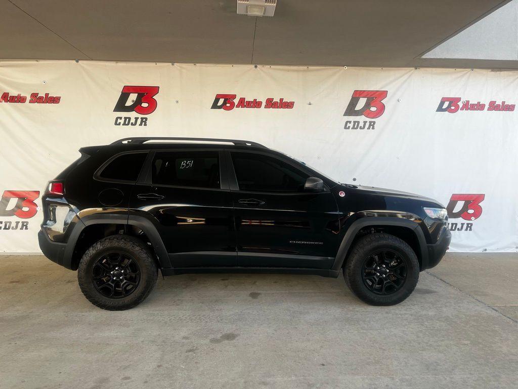 used 2019 Jeep Cherokee car, priced at $16,987