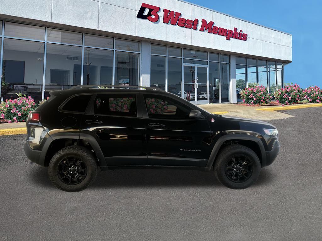 used 2019 Jeep Cherokee car, priced at $14,922