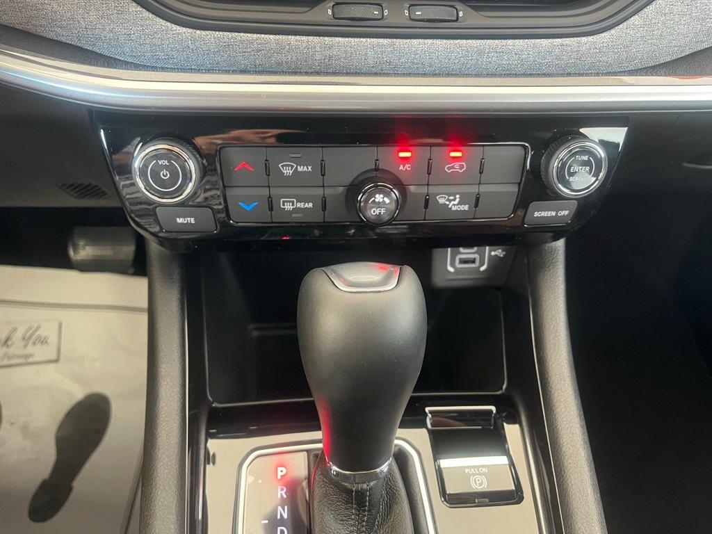new 2025 Jeep Compass car, priced at $27,899