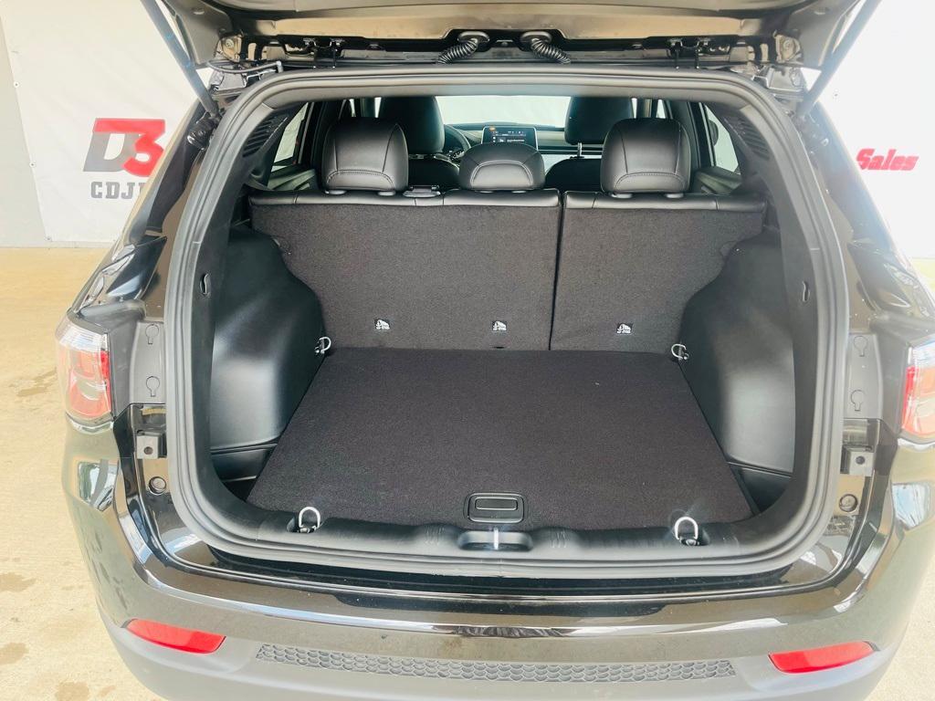 new 2025 Jeep Compass car, priced at $27,899