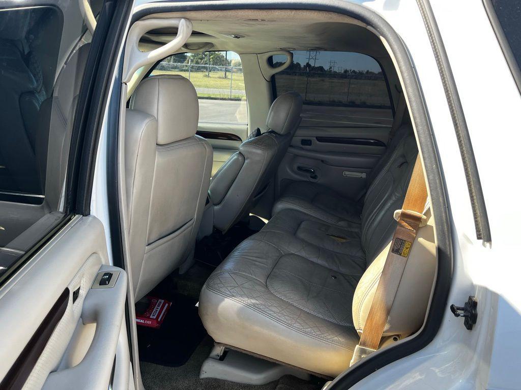 used 2002 Cadillac Escalade car