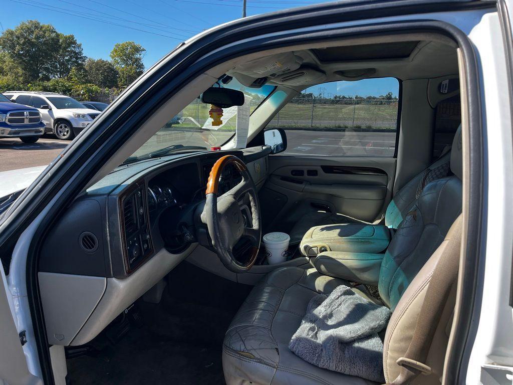 used 2002 Cadillac Escalade car