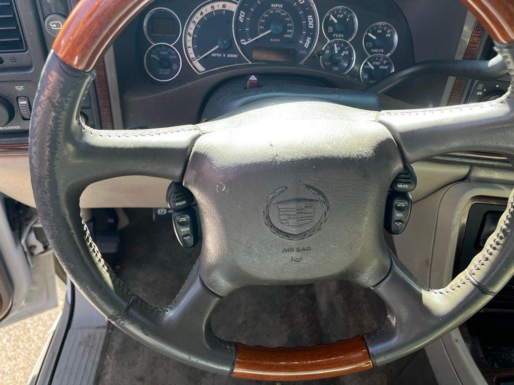 used 2002 Cadillac Escalade car